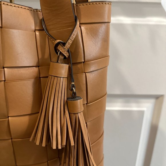 🔥🔥 Authentic Michael Kors "Vivian" Tote in Luggage Tan, EUC Like New 🔥🔥 - Picture 5 of 15